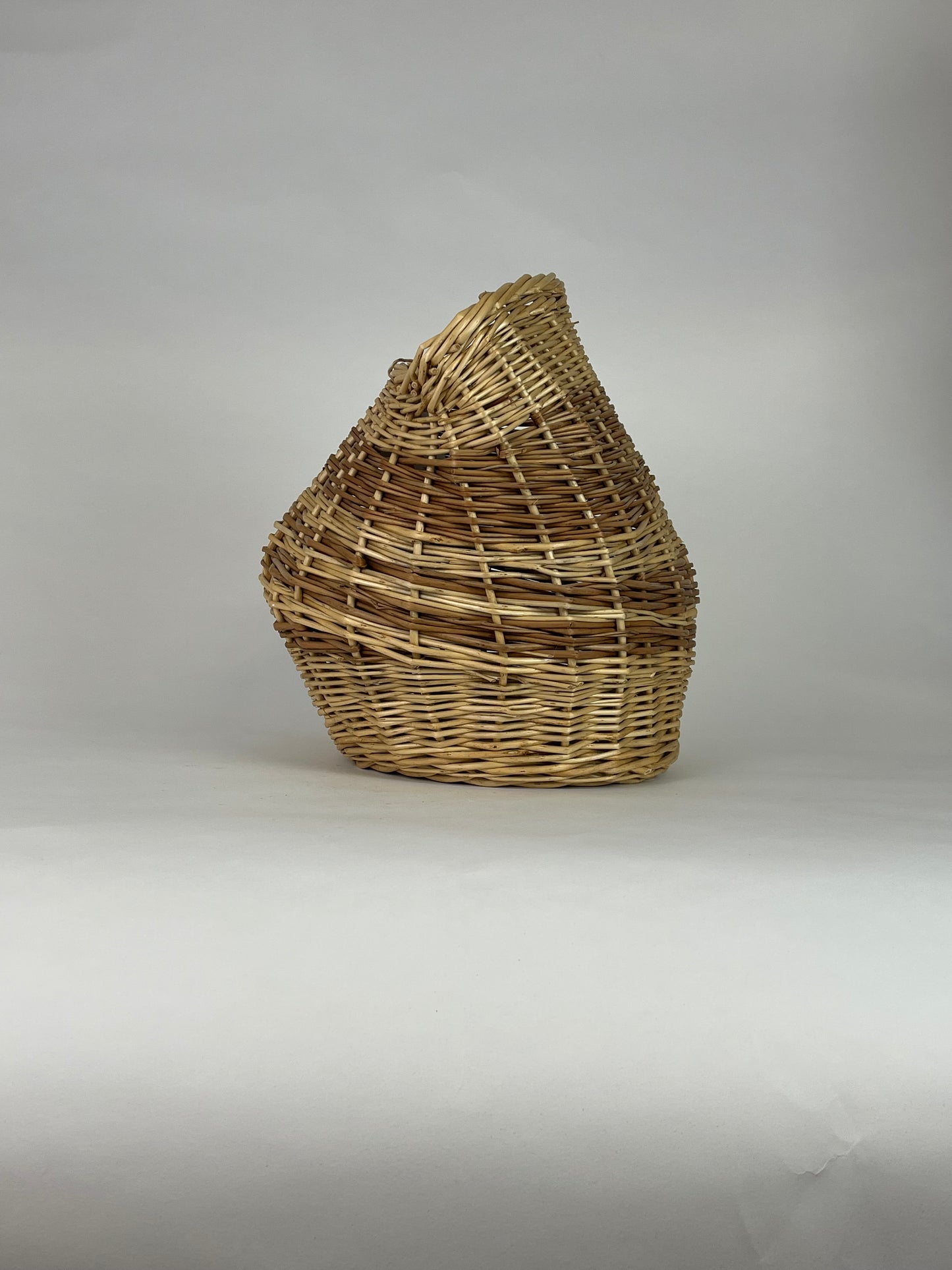 Designkorb aus Weide, Unikat
